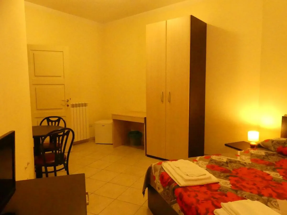 Beb 2000 Hotel Sassari 2*,  Italy